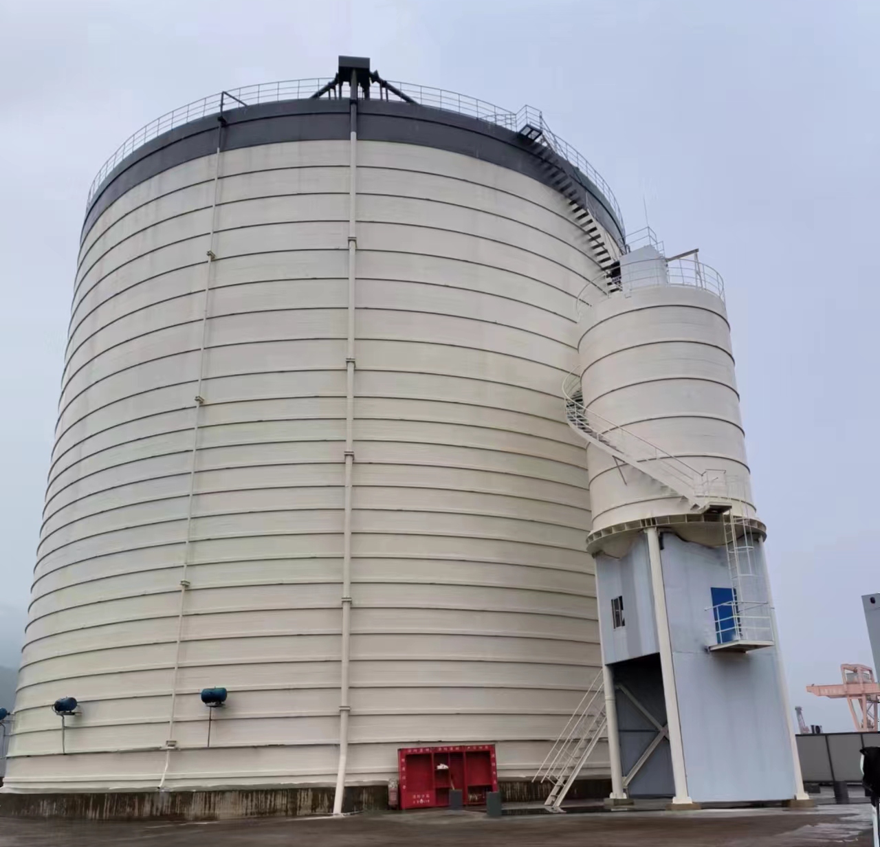 兴安10万吨水泥钢板库